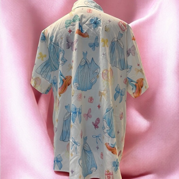 Women's Princess Printed Top XL New Without Tags - Picture 3 of 3